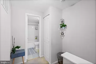 9201 Wilbur Ct, Columbia, MD 21046 - Photo 13
