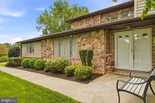13164 Holly Loch Ln, Highland, MD 20777 - Photo 3