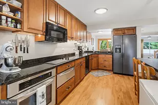 5489 Vantage Point Rd, Columbia, MD 21044 - Photo 7