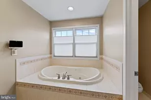 8724 Timber Oak Ln, Laurel, MD 20723 - Photo 33
