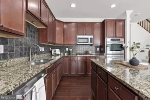 8852 Purple Iris Ln, Elkridge, MD 21075 - Photo 11
