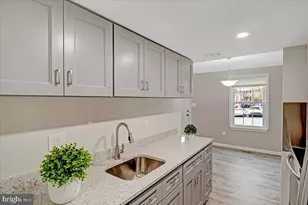 6324 Ducketts Ln, Elkridge, MD 21075 - Photo 9