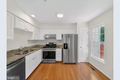 8807 Ashberry Court, Laurel, MD 20723 - Photo 7