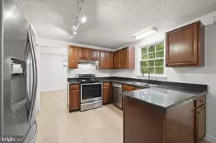 8728 Doves Fly Way, Laurel, MD 20723 - Photo 17