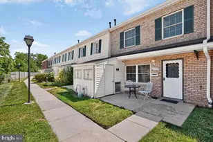 9220 Bridle Path Ln, Laurel, MD 20723 - Photo 1