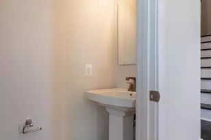 8100 Primrose Ln, Laurel, MD 20723 - Photo 15