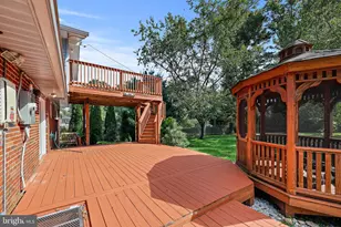 9933 Evergreen Ave, Columbia, MD 21046 - Photo 17
