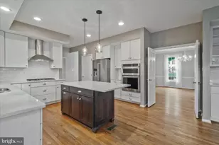 8285 Glenmar Rd, Ellicott City, MD 21043 - Photo 11