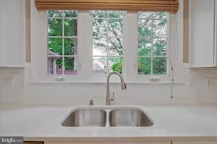 8285 Glenmar Rd, Ellicott City, MD 21043 - Photo 15