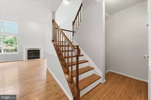 8545 Harvest View Ct, Ellicott City, MD 21043 - Photo 7