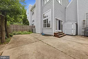 8545 Harvest View Ct, Ellicott City, MD 21043 - Photo 37