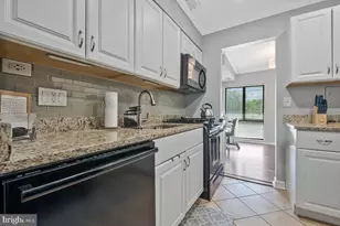6085 Majors Ln, Columbia, MD 21045 - Photo 7