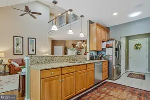 8633 Vast Rose Dr, Columbia, MD 21045 - Photo 15