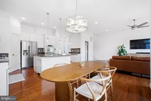 8809 Boulder Hill Pl, Laurel, MD 20723 - Photo 15