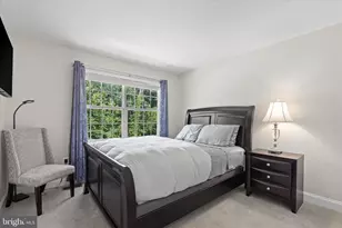 9610 Patuxent Overlook Dr, Laurel, MD 20723 - Photo 17