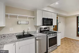 5678 Thicket Ln, Columbia, MD 21044 - Photo 9