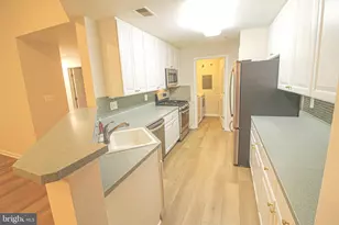 10808 Warfield Pl, Columbia, MD 21044 - Photo 15
