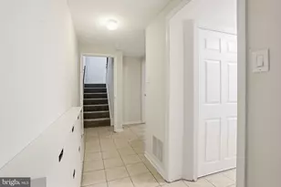 8957 Skyrock Ct, Columbia, MD 21046 - Photo 15