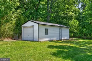 9081 Dumhart Rd, Laurel, MD 20723 - Photo 43