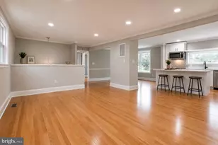 3906 Foxhill Dr, Ellicott City, MD 21042 - Photo 7