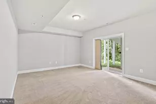 9252 Homestretch Ct, Laurel, MD 20723 - Photo 13