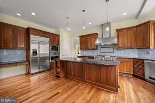 11526 Fox River Dr, Ellicott City, MD 21042 - Photo 15