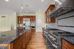 11526 Fox River Dr, Ellicott City, MD 21042 - Photo 17