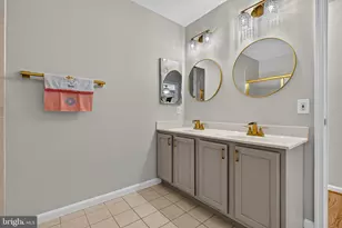 11171 Willow Green Way W, Marriottsville, MD 21104 - Photo 29