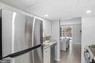 6556 Pennacook Ct, Columbia, MD 21045 - Photo 7