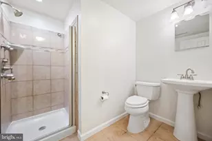 10325 Sixpence Cir, Columbia, MD 21044 - Photo 29
