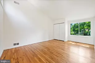 10325 Sixpence Cir, Columbia, MD 21044 - Photo 19