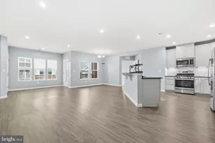 8970 Carls Ct, Ellicott City, MD 21043 - Photo 3