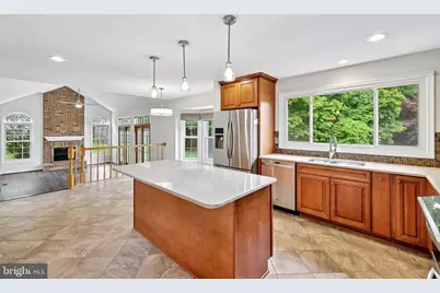 8387 Sweet Cherry Lane, Laurel, MD 20723 - Photo 5