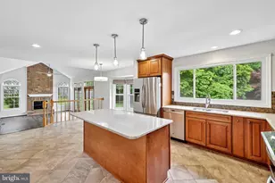 8387 Sweet Cherry Ln, Laurel, MD 20723 - Photo 5