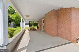 4010 Overlook Dr, Ellicott City, MD 21043 - Photo 3