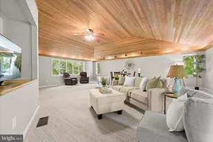 13365 Forsythe Rd, Sykesville, MD 21784 - Photo 17