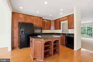8910 Dawson Manor Dr, Ellicott City, MD 21043 - Photo 13