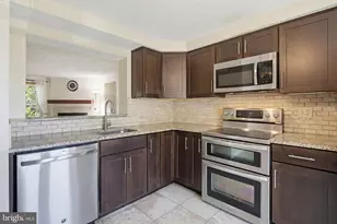9402 Granite Hill, Columbia, MD 21046 - Photo 3