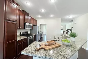 5800 Duncan Dr, Ellicott City, MD 21043 - Photo 5
