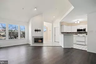 7638 Stony Creek Ln, Ellicott City, MD 21043 - Photo 5