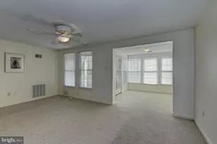 6320 Bayberry Ct, Elkridge, MD 21075 - Photo 5