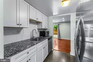10304 Nightmist Ct, Columbia, MD 21044 - Photo 11