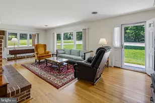 2901 Chestnut Hill Dr, Ellicott City, MD 21043 - Photo 7