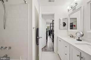 7649 Stony Creek Ln, Ellicott City, MD 21043 - Photo 25