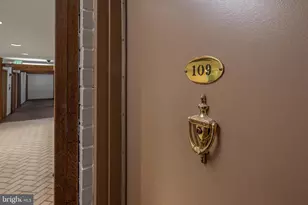 10850 Green Mountain Cir, Columbia, MD 21044 - Photo 5