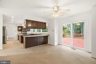 10209 Lawnmarket Ct, Ellicott City, MD 21042 - Photo 17