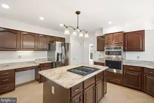 10209 Lawnmarket Ct, Ellicott City, MD 21042 - Photo 15