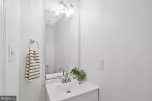 6325 Hampton Pl, Elkridge, MD 21075 - Photo 11