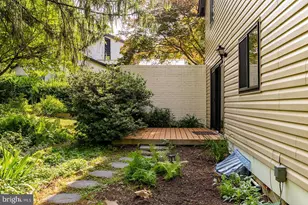 5620 Mirrorlight Pl, Columbia, MD 21045 - Photo 7