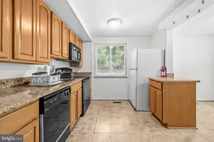 9076 Goldamber Garth, Columbia, MD 21045 - Photo 13